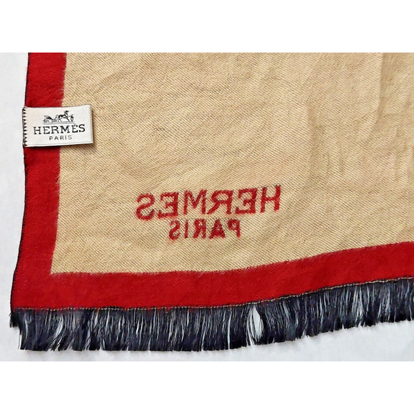 HERMÈS Red & Tan Reversibile Wrap Shawl Scarf Pre-owned - Picture 14 of 16